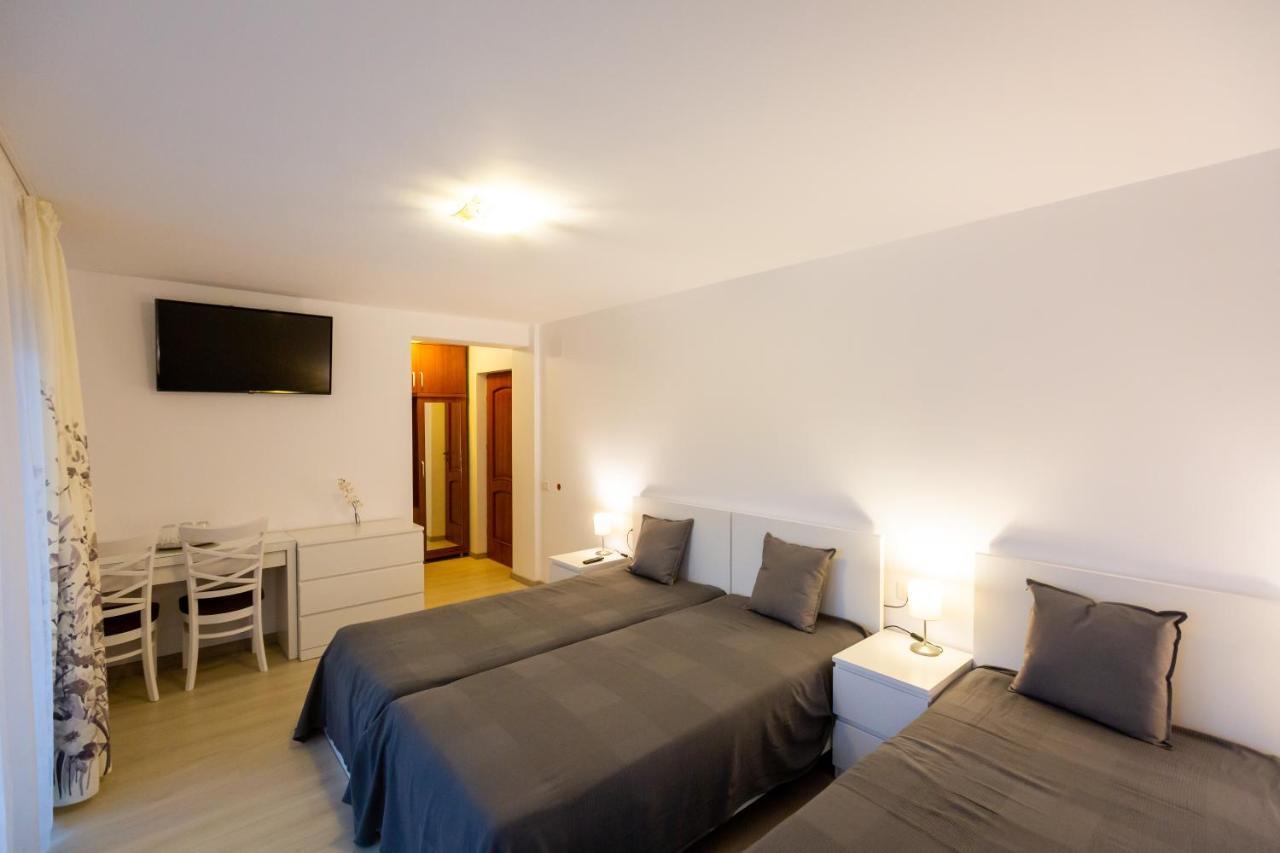 Pensiunea Mateo Hotel Bodzavásár Kültér fotó